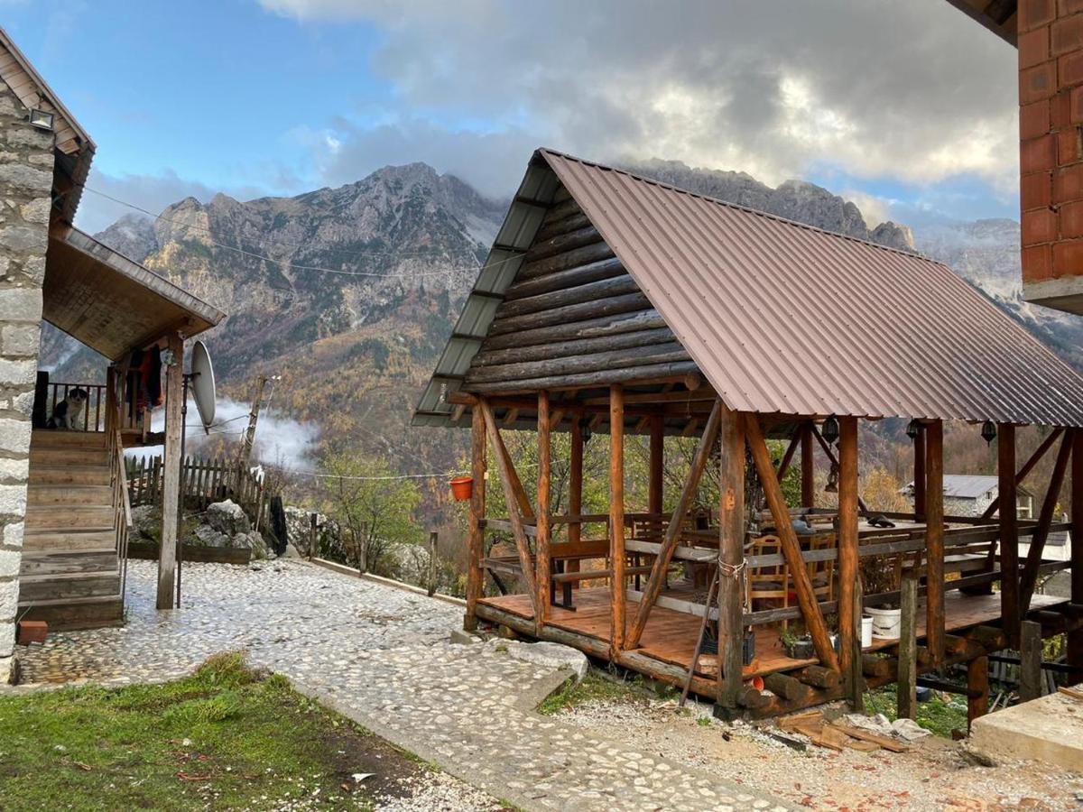 Kukaj Guest house *